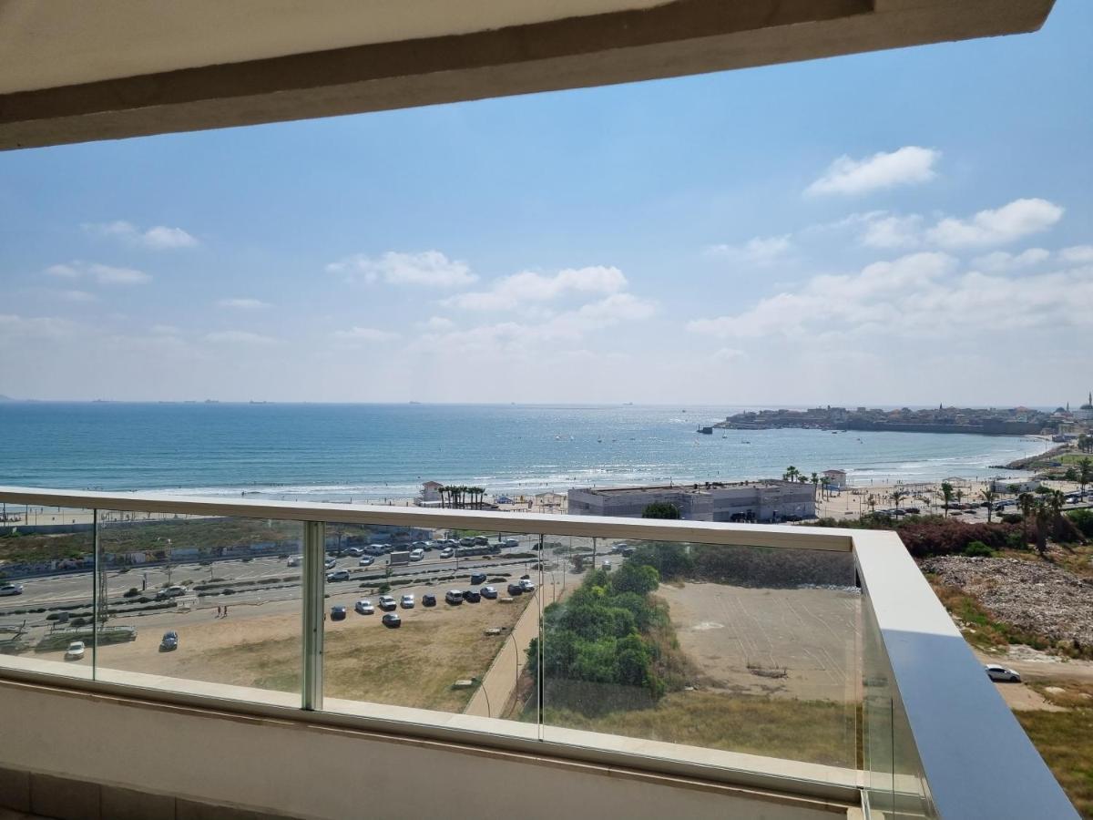 עכו Ducks On The Beach מראה חיצוני תמונה